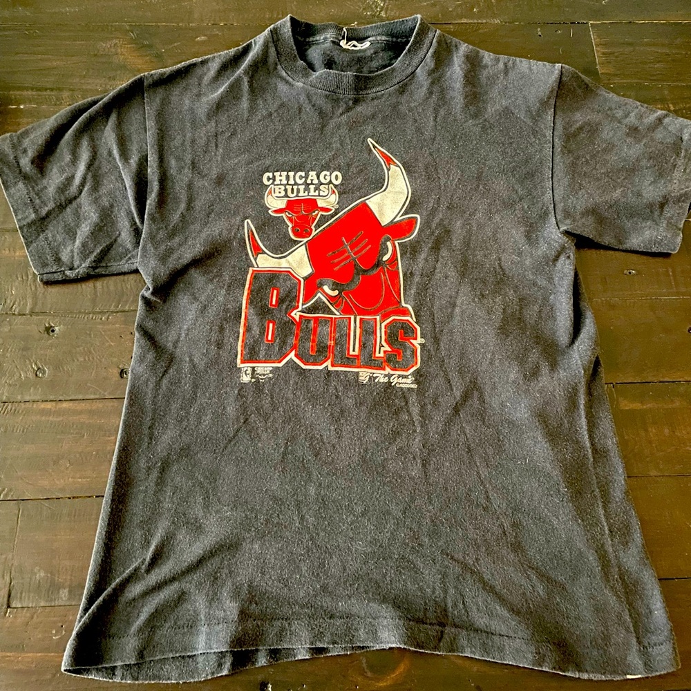 Vintage ‘91 Officially licensed Chicago Bulls Tshirt
